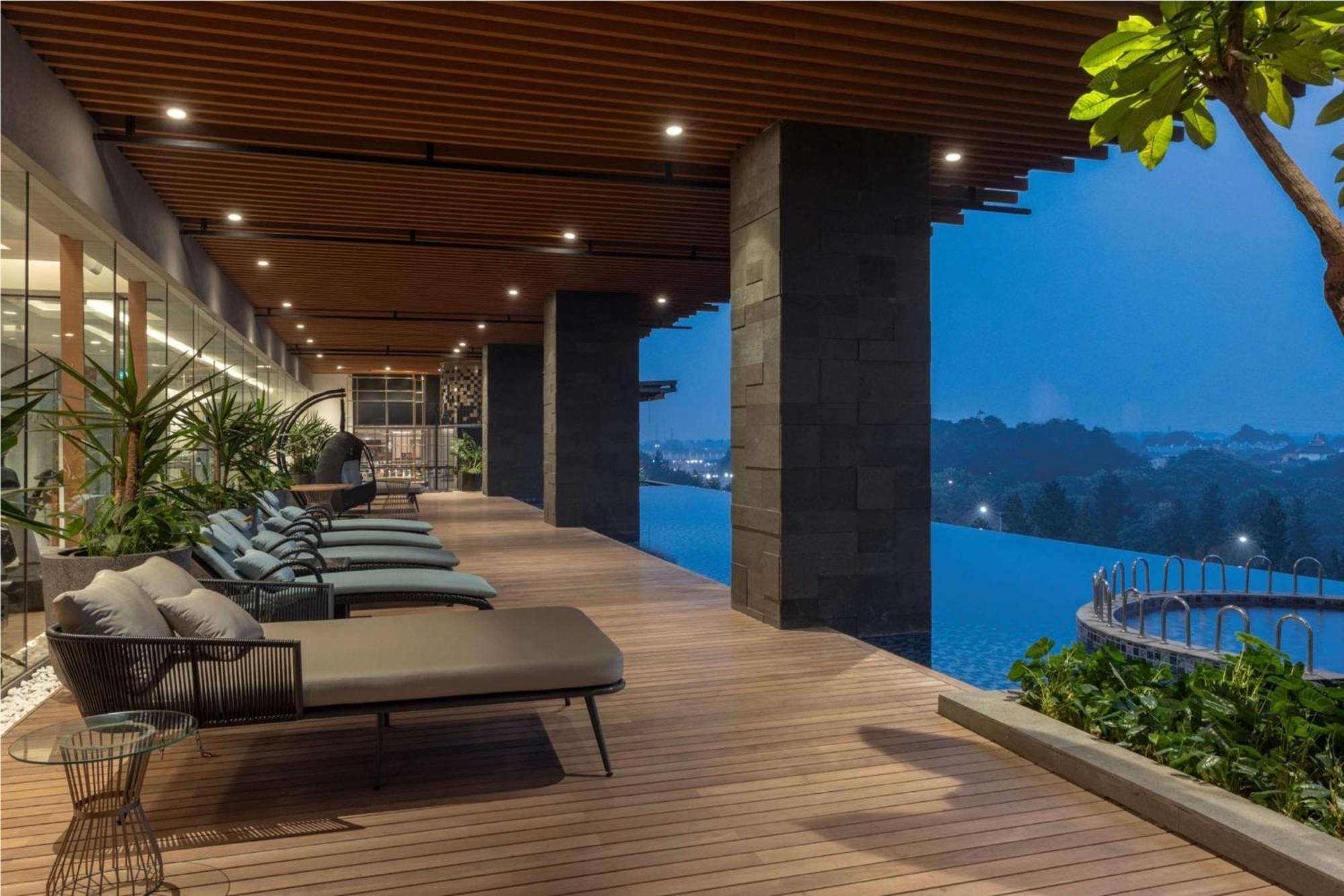 Doubletree By Hilton Jakarta Bintaro Jaya Serpong Exterior foto